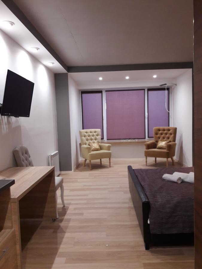 Mini Hotel On Demiivska Kiev Eksteriør billede